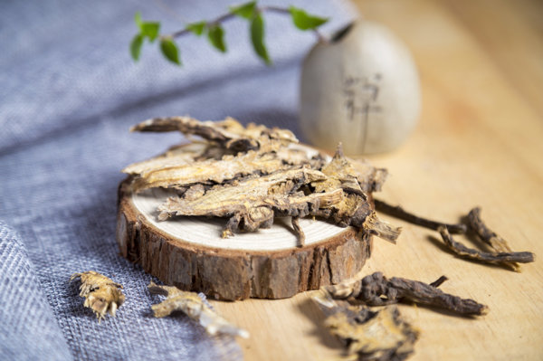 白头翁的副作用有哪些?了解清楚再用,别盲目相信功效与作用